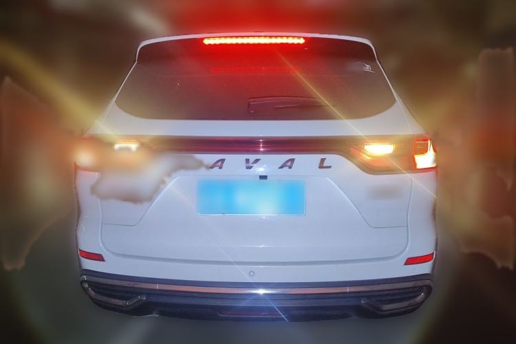 Used Haval M6 2023 PLUS 1.5T DCT Luxury Smart Connectivity Model Exterior 4