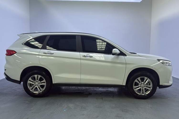 Used Haval M6 2023 PLUS 1.5T Manual Elite Smart Connectivity Model Exterior 4