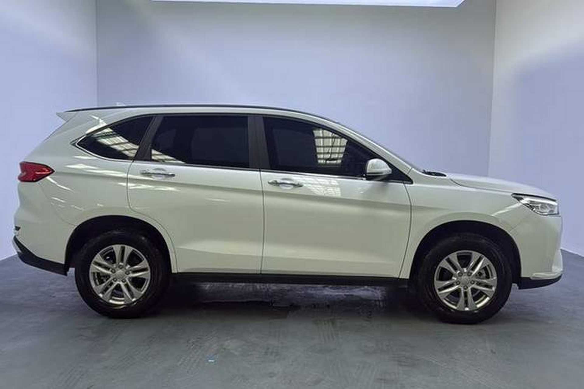 Used Haval M6 2023 PLUS 1.5T Manual Elite Smart Connectivity Model Exterior 4