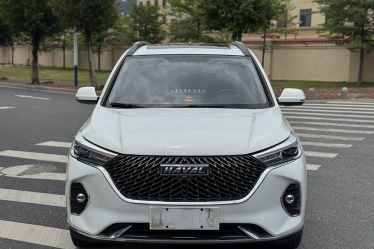 Used Haval M6 2023 PLUS 1.5T DCT Luxury Smart Connectivity Model Exterior 4