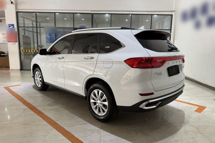 Used Haval M6 2023 PLUS 1.5T Manual Luxury Smart Connectivity Model Exterior 4