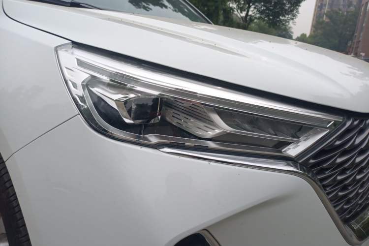 Used Haval M6 2023 PLUS 1.5T DCT Elite Smart Connectivity Model Exterior 6