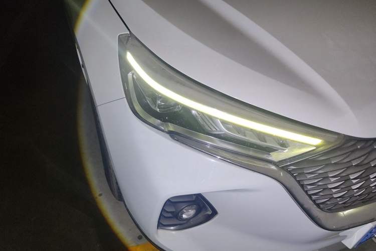 Used Haval M6 2023 PLUS 1.5T DCT Luxury Smart Connectivity Model Exterior 6