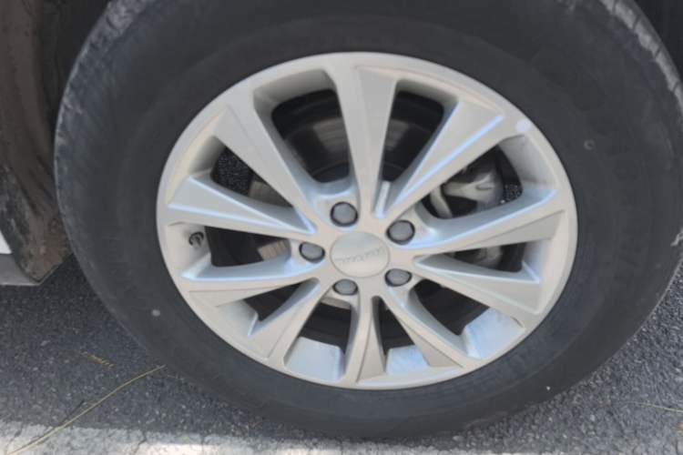 Used Haval M6 2023 PLUS 1.5T DCT Luxury Smart Connectivity Model Exterior 7