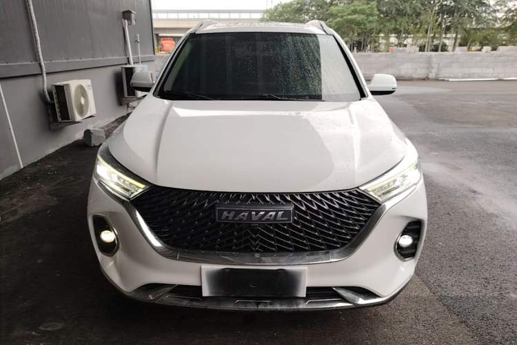 Used Haval M6 2023 PLUS 1.5T DCT Luxury Smart Connectivity Model Front