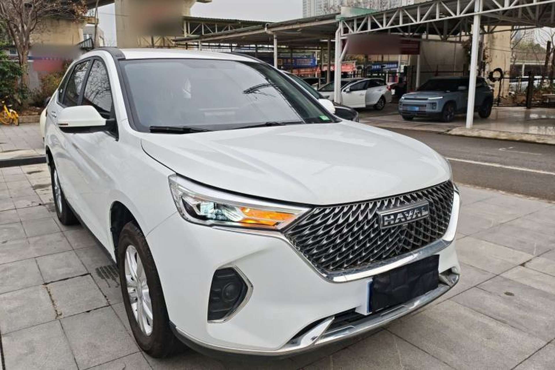 Used Haval M6 2023 PLUS 1.5T DCT Elite Smart Connectivity Model Front Right 45 Deg