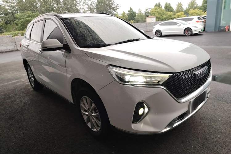 Used Haval M6 2023 PLUS 1.5T DCT Luxury Smart Connectivity Model Front Right 45 Deg