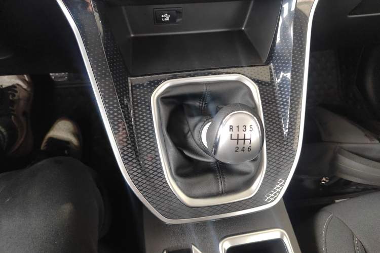 Used Haval M6 2023 PLUS 1.5T Manual Elite Smart Connectivity Model Gear Lever