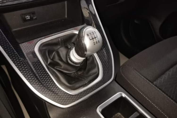 Used Haval M6 2023 PLUS 1.5T Manual Elite Smart Connectivity Model Gear Lever