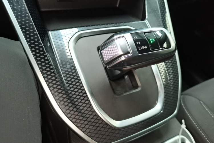 Used Haval M6 2023 PLUS 1.5T DCT Elite Smart Connectivity Model Gear Lever