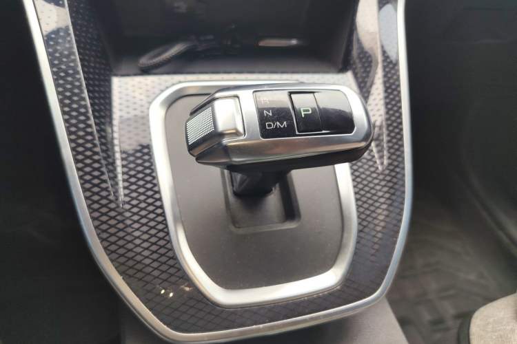 Used Haval M6 2023 PLUS 1.5T DCT Elite Smart Connectivity Model Gear Lever