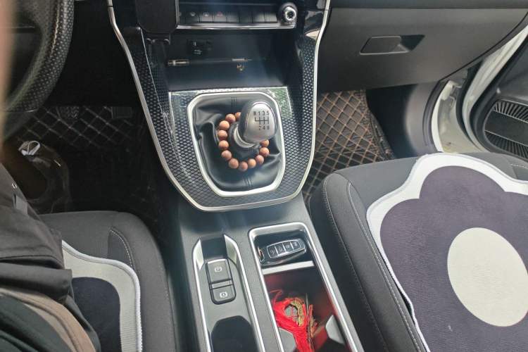 Used Haval M6 2023 PLUS 1.5T Manual Elite Smart Connectivity Model Gear Lever