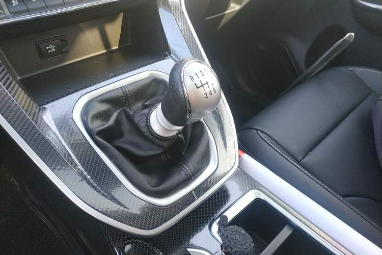 Used Haval M6 2023 PLUS 1.5T Manual Luxury Smart Connectivity Model Gear Lever