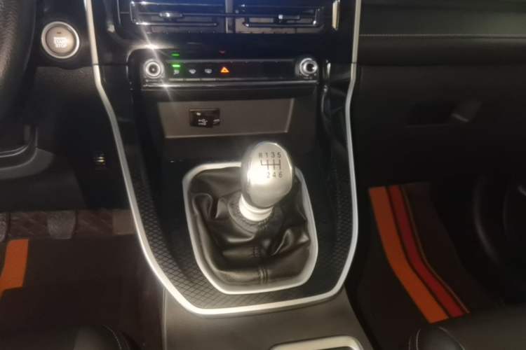 Used Haval M6 2023 PLUS 1.5T Manual Elite Smart Connectivity Model Gear Lever