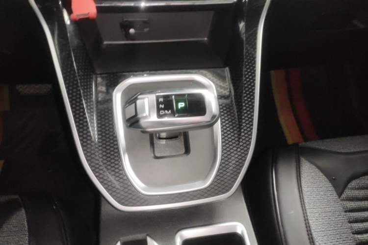 Used Haval M6 2023 PLUS 1.5T DCT Elite Smart Connectivity Model Gear Lever