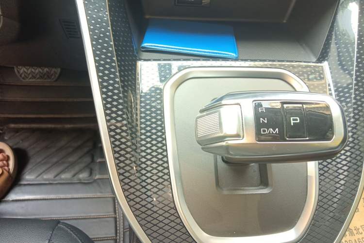 Used Haval M6 2023 PLUS 1.5T DCT Elite Smart Connectivity Model Gear Lever