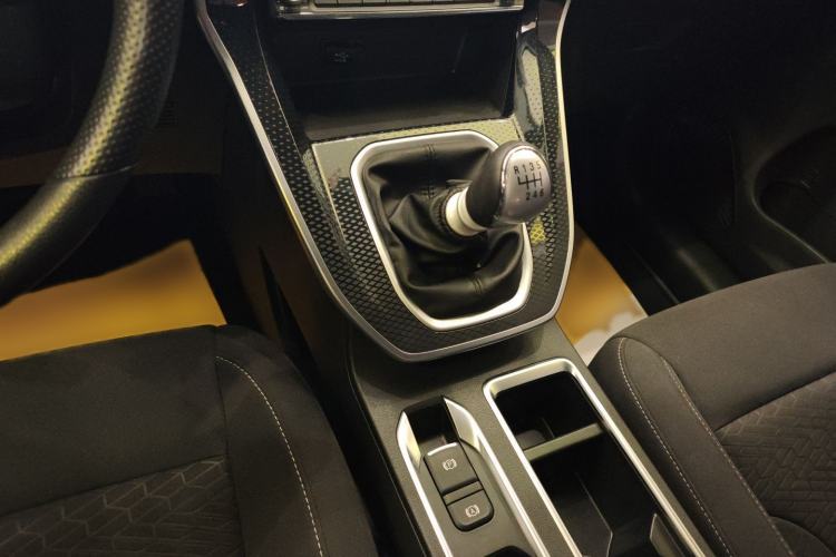Used Haval M6 2023 PLUS 1.5T Manual Elite Smart Connectivity Model Gear Lever