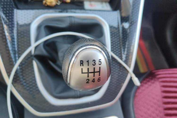 Used Haval M6 2023 PLUS 1.5T Manual Liu Yan Collaboration Edition Gear Lever