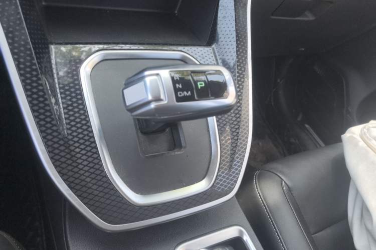Used Haval M6 2023 PLUS 1.5T DCT Luxury Smart Connectivity Model Gear Lever