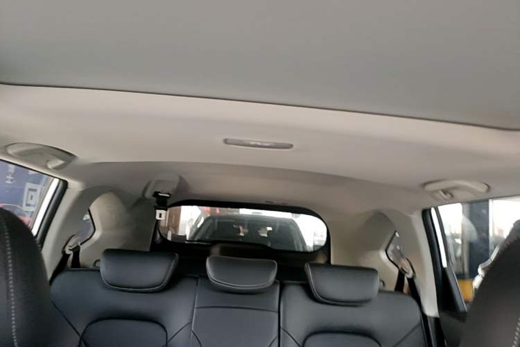 Used Haval M6 2023 PLUS 1.5T DCT Luxury Smart Connectivity Model Headliner