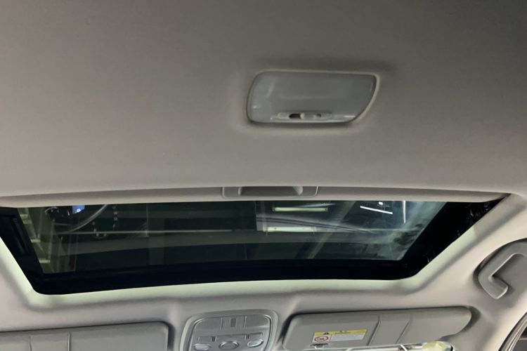 Used Haval M6 2023 PLUS 1.5T DCT Luxury Smart Connectivity Model Headliner
