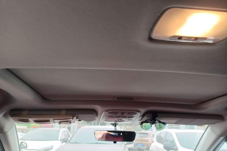 Used Haval M6 2023 PLUS 1.5T Manual Luxury Smart Connectivity Model Headliner