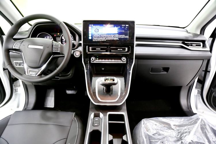 Used Haval M6 2023 PLUS 1.5T DCT Luxury Smart Connectivity Model Interior 1