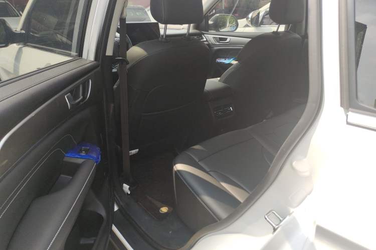 Used Haval M6 2023 PLUS 1.5T DCT Luxury Smart Connectivity Model Interior 1