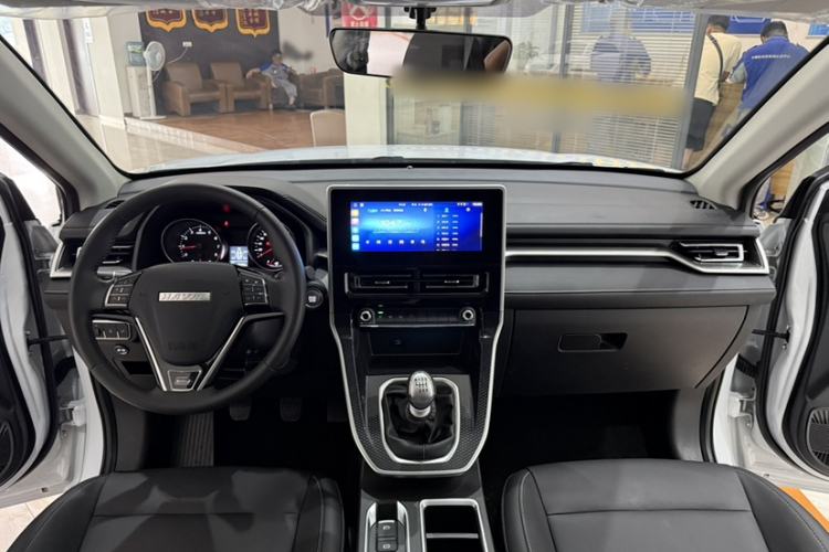Used Haval M6 2023 PLUS 1.5T Manual Luxury Smart Connectivity Model Interior 1
