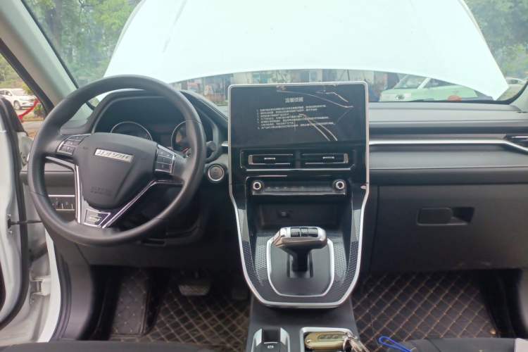 Used Haval M6 2023 PLUS 1.5T DCT Elite Smart Connectivity Model Interior 2