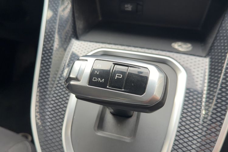 Used Haval M6 2023 PLUS 1.5T DCT Elite Smart Connectivity Model Interior 4