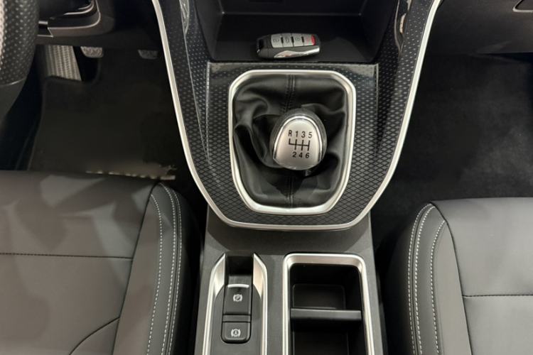 Used Haval M6 2023 PLUS 1.5T Manual Elite Smart Connectivity Model Interior 4