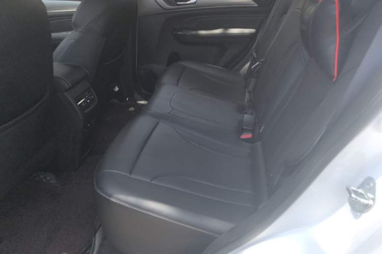 Used Haval M6 2023 PLUS 1.5T DCT Luxury Smart Connectivity Model Interior 4