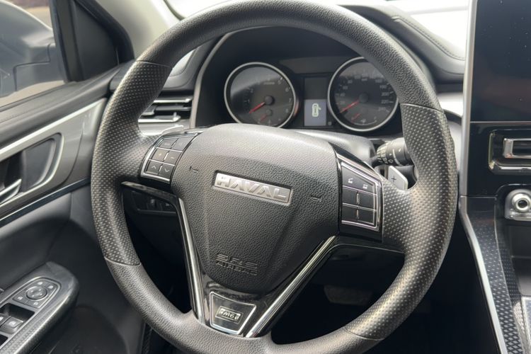 Used Haval M6 2023 PLUS 1.5T DCT Elite Smart Connectivity Model Interior 6