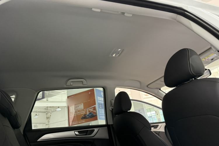 Used Haval M6 2023 PLUS 1.5T Manual Elite Smart Connectivity Model Interior 7