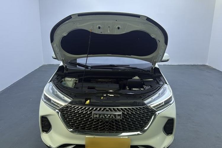 Used Haval M6 2023 PLUS 1.5T Manual Elite Smart Connectivity Model Interior 8