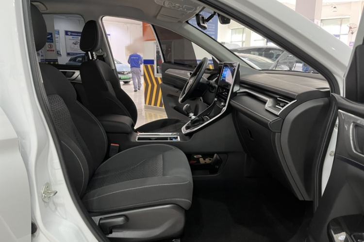 Used Haval M6 2023 PLUS 1.5T Manual Elite Smart Connectivity Model Interior 9