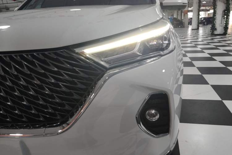 Used Haval M6 2023 PLUS 1.5T DCT Luxury Smart Connectivity Model Left Front Headlight