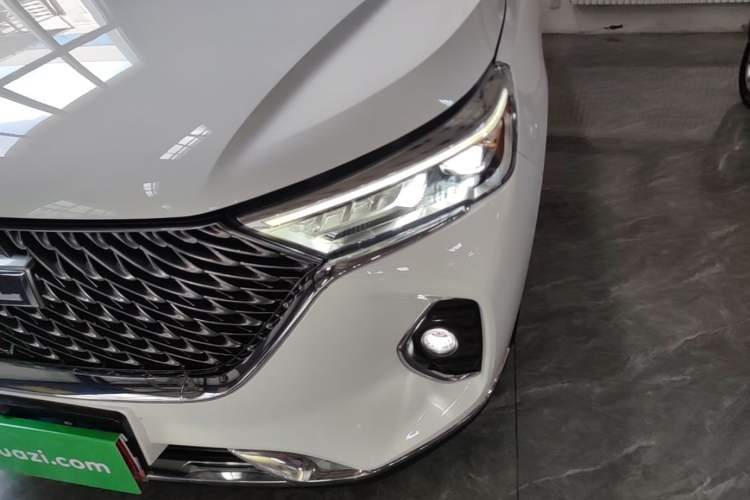 Used Haval M6 2023 PLUS 1.5T DCT Luxury Smart Connectivity Model Left Front Headlight