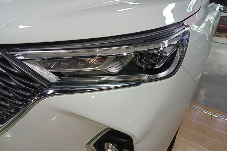 Used Haval M6 2023 PLUS 1.5T DCT Luxury Smart Connectivity Model Left Front Headlight