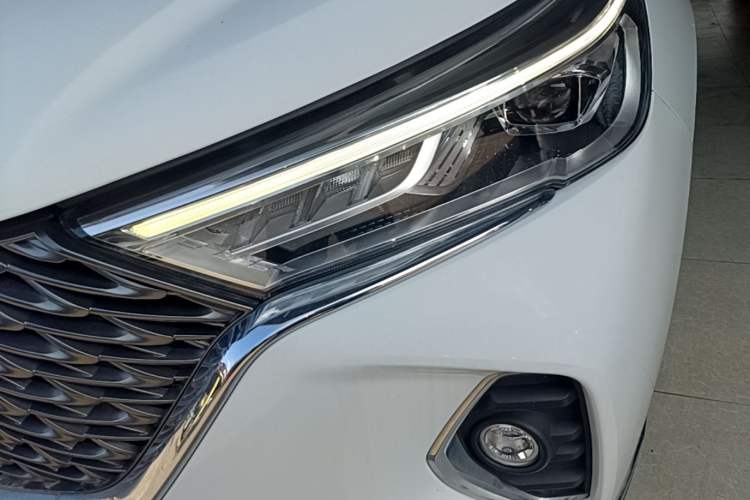 Used Haval M6 2023 PLUS 1.5T DCT Luxury Smart Connectivity Model Left Front Headlight