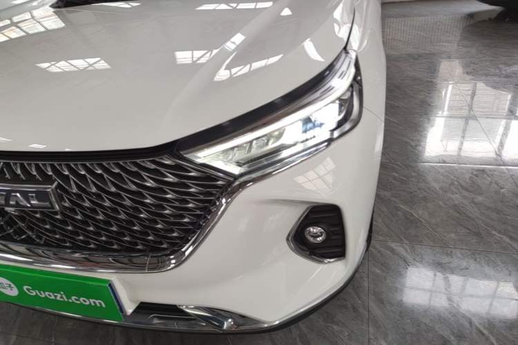 Used Haval M6 2023 PLUS 1.5T DCT Luxury Smart Connectivity Model Left Front Headlight