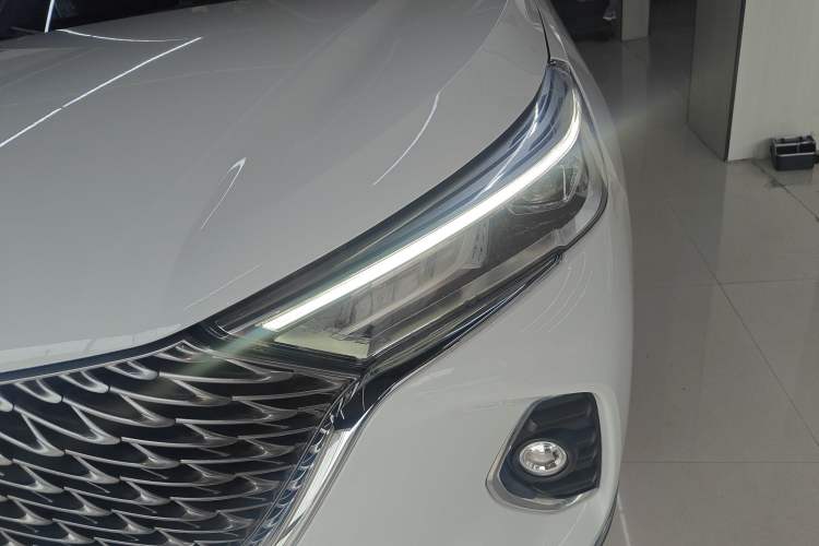 Used Haval M6 2023 PLUS 1.5T DCT Luxury Smart Connectivity Model Left Front Headlight