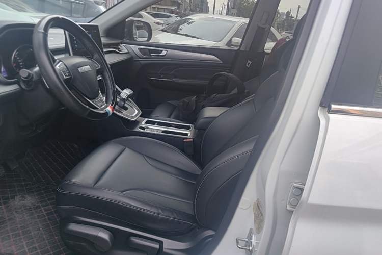 Used Haval M6 2023 PLUS 1.5T DCT Luxury Smart Connectivity Model Left Front Seat