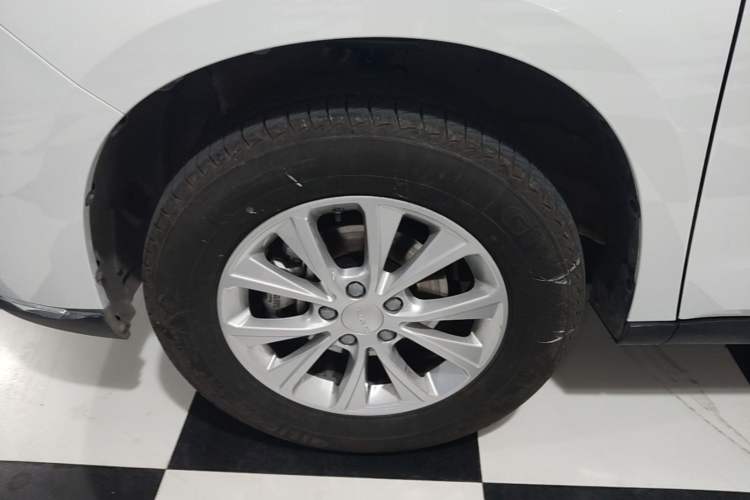Used Haval M6 2023 PLUS 1.5T DCT Luxury Smart Connectivity Model Left Front Wheel Hub