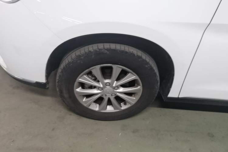 Used Haval M6 2023 PLUS 1.5T DCT Luxury Smart Connectivity Model Left Front Wheel Hub