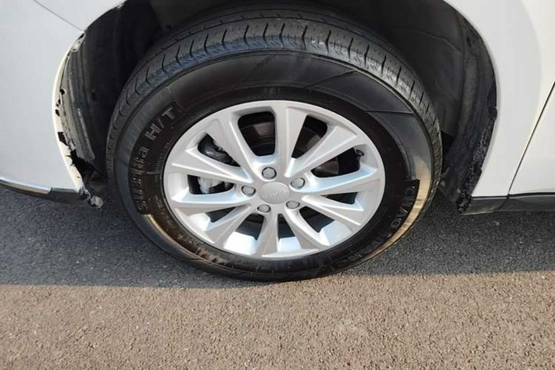 Used Haval M6 2023 PLUS 1.5T DCT Luxury Smart Connectivity Model Left Front Wheel Hub