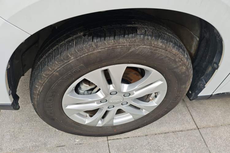 Used Haval M6 2023 PLUS 1.5T DCT Elite Smart Connectivity Model Left Front Wheel Hub