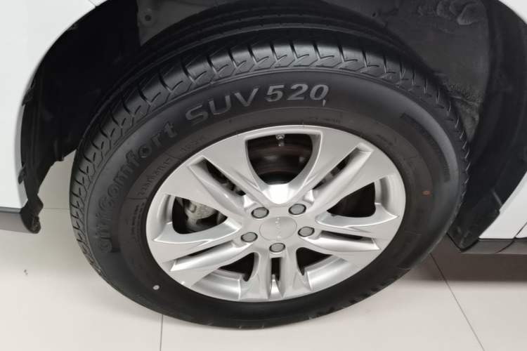 Used Haval M6 2023 PLUS 1.5T DCT Elite Smart Connectivity Model Left Front Wheel Hub
