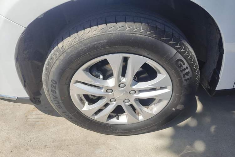 Used Haval M6 2023 PLUS 1.5T DCT Elite Smart Connectivity Model Left Front Wheel Hub
